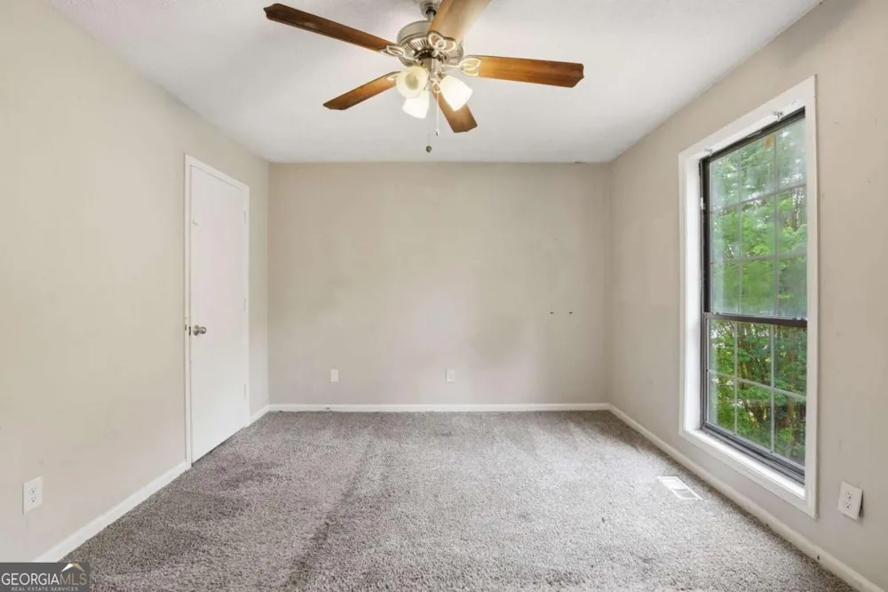 1648 Olde Oak DR Lithia Springs, GA 30122