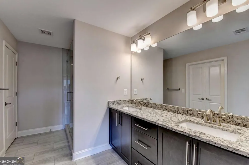 2154 Prestwick CT Atlanta, GA 30319