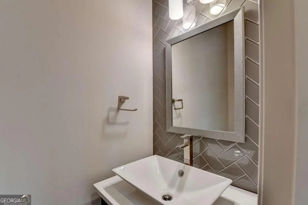 2154 Prestwick CT Atlanta, GA 30319