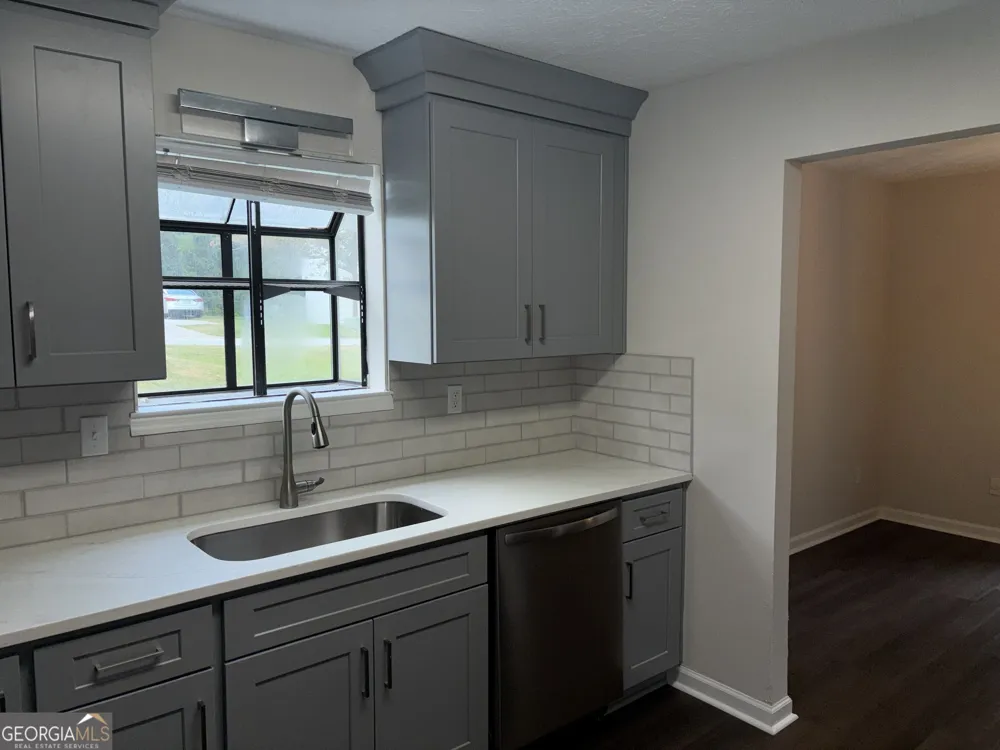 1731 Hunting Creek DR SE Conyers, GA 30013