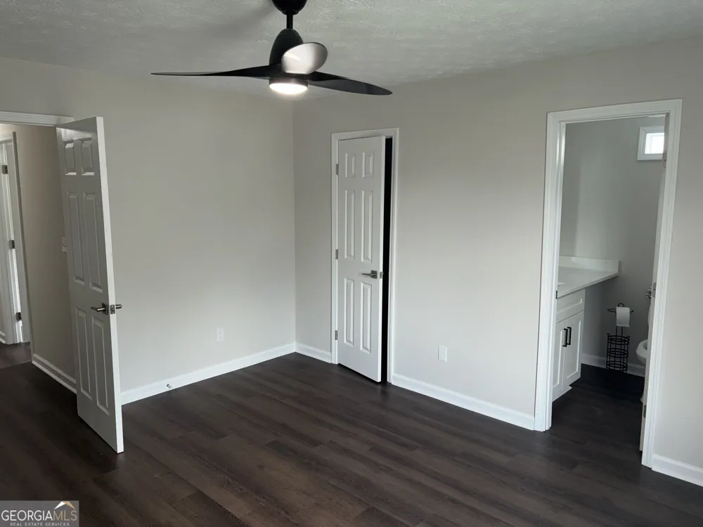 1731 Hunting Creek DR SE Conyers, GA 30013