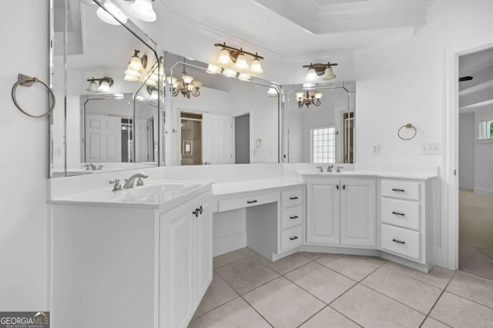 1475 Boomer CIR Suwanee, GA 30024