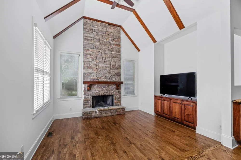 1475 Boomer CIR Suwanee, GA 30024