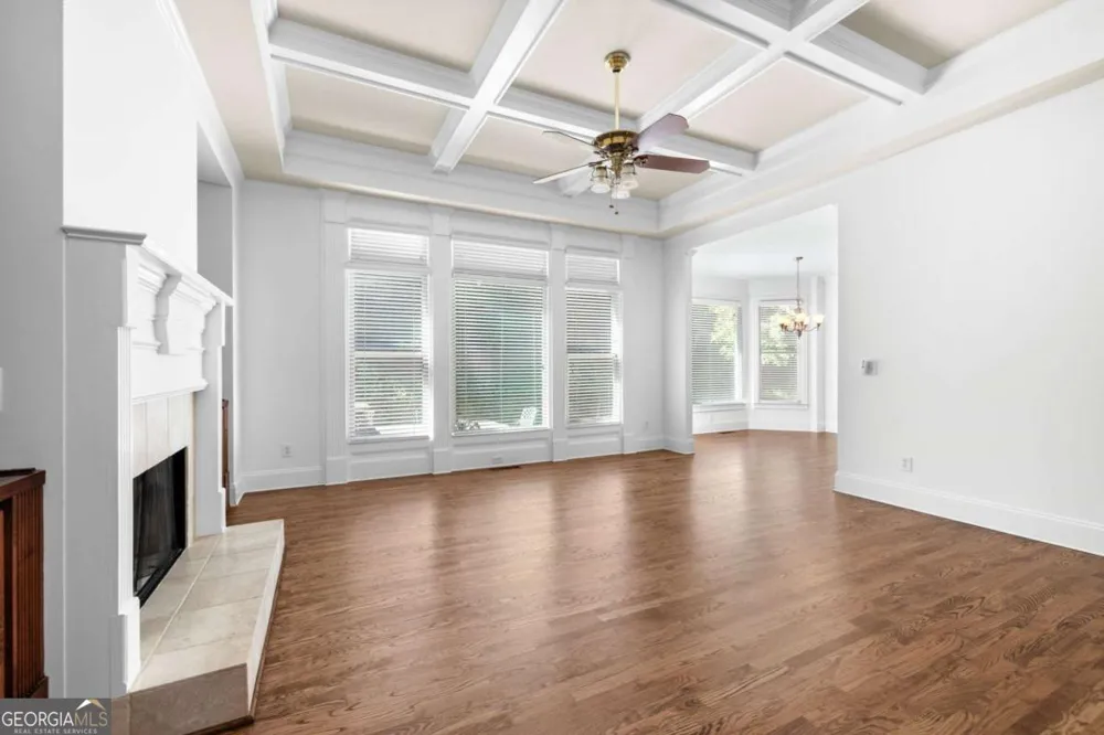 1475 Boomer CIR Suwanee, GA 30024