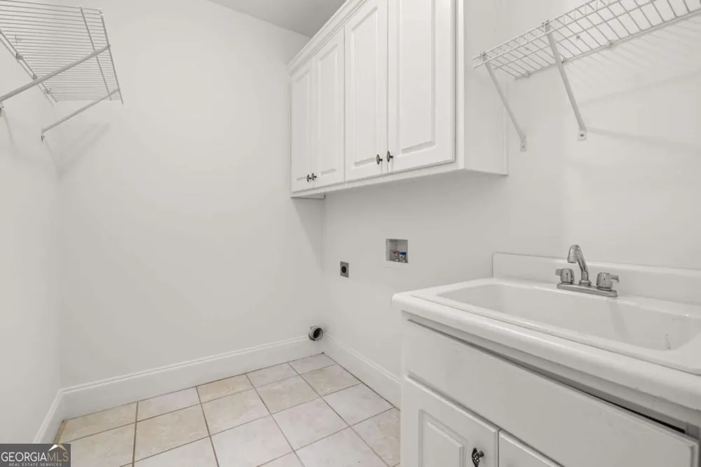 1475 Boomer CIR Suwanee, GA 30024