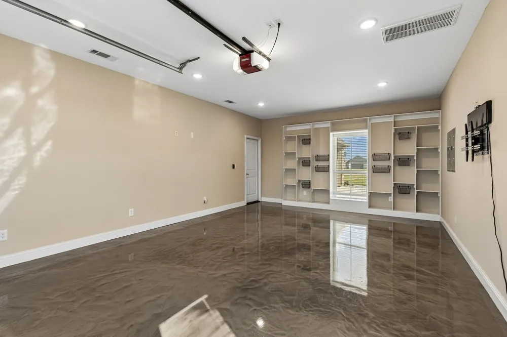 1809 Laguna S Pelican Bay, TX 76020