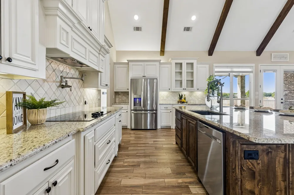 1809 Laguna S Pelican Bay, TX 76020