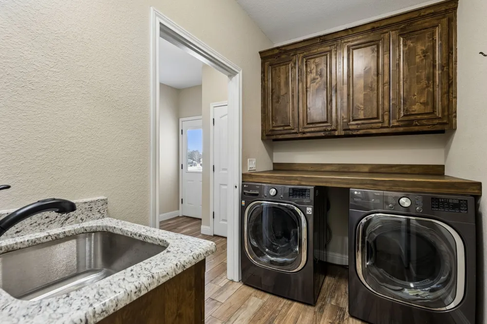 1809 Laguna S Pelican Bay, TX 76020