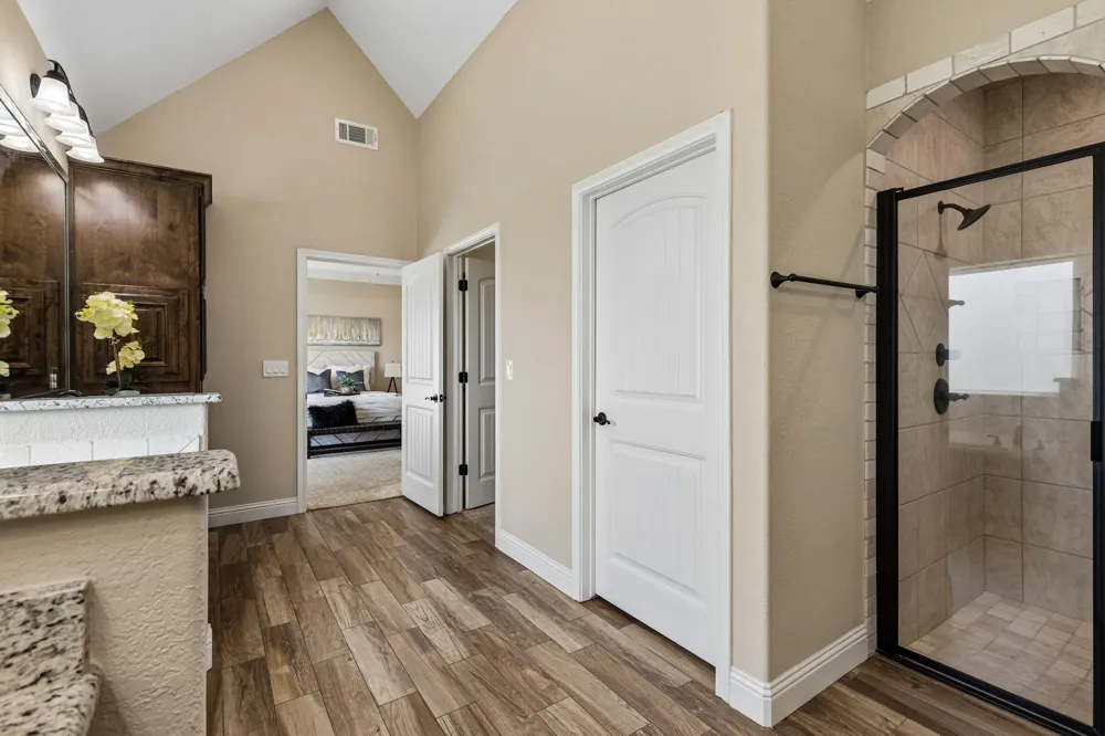 1809 Laguna S Pelican Bay, TX 76020