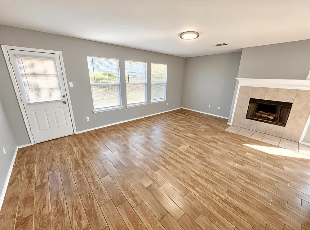 1336 Falcon Trail Cedar Hill, TX 75104