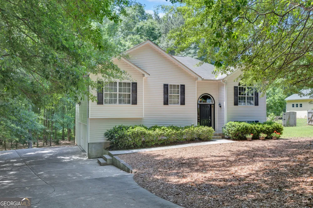 132 McKenzie CT Stockbridge, GA 30281