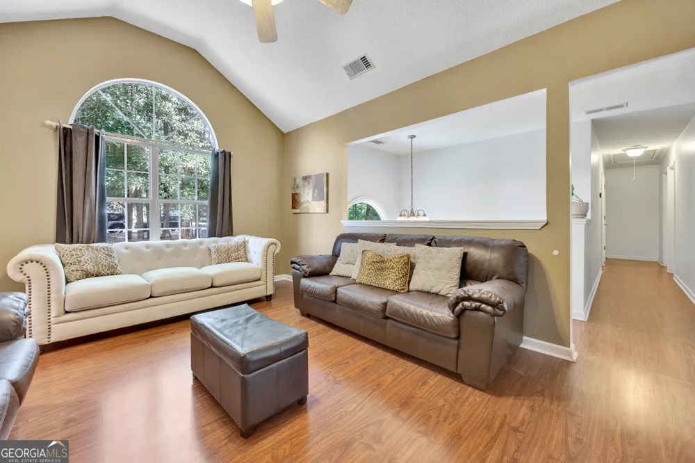 132 McKenzie CT Stockbridge, GA 30281