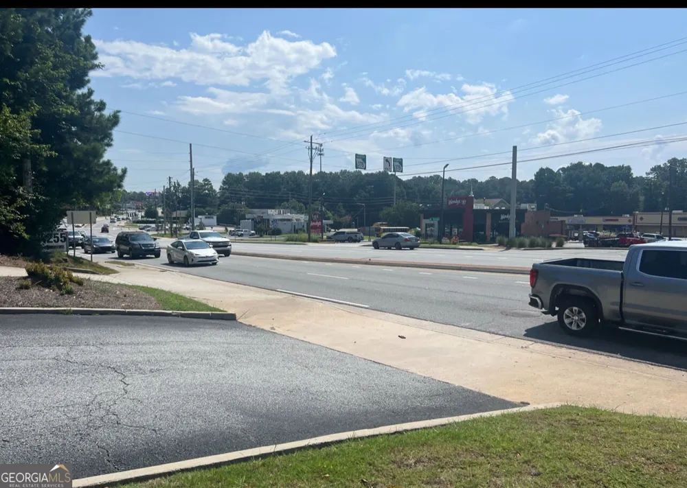 4265 Lawrenceville HWY NW Lilburn, GA 30047