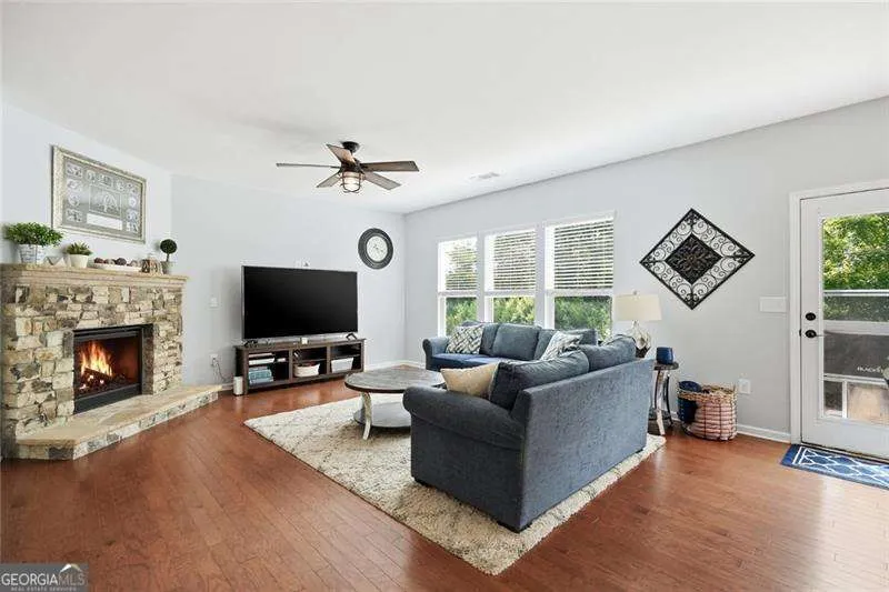 713 Lorimore PASS Canton, GA 30115