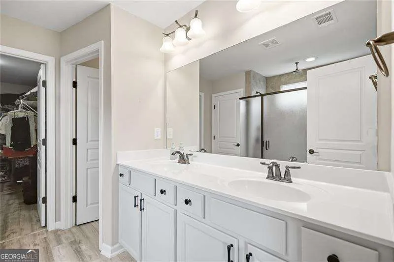 713 Lorimore PASS Canton, GA 30115
