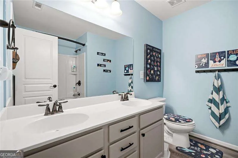 713 Lorimore PASS Canton, GA 30115