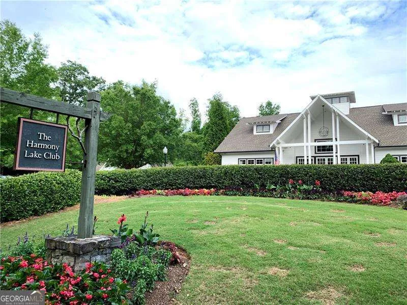 713 Lorimore PASS Canton, GA 30115