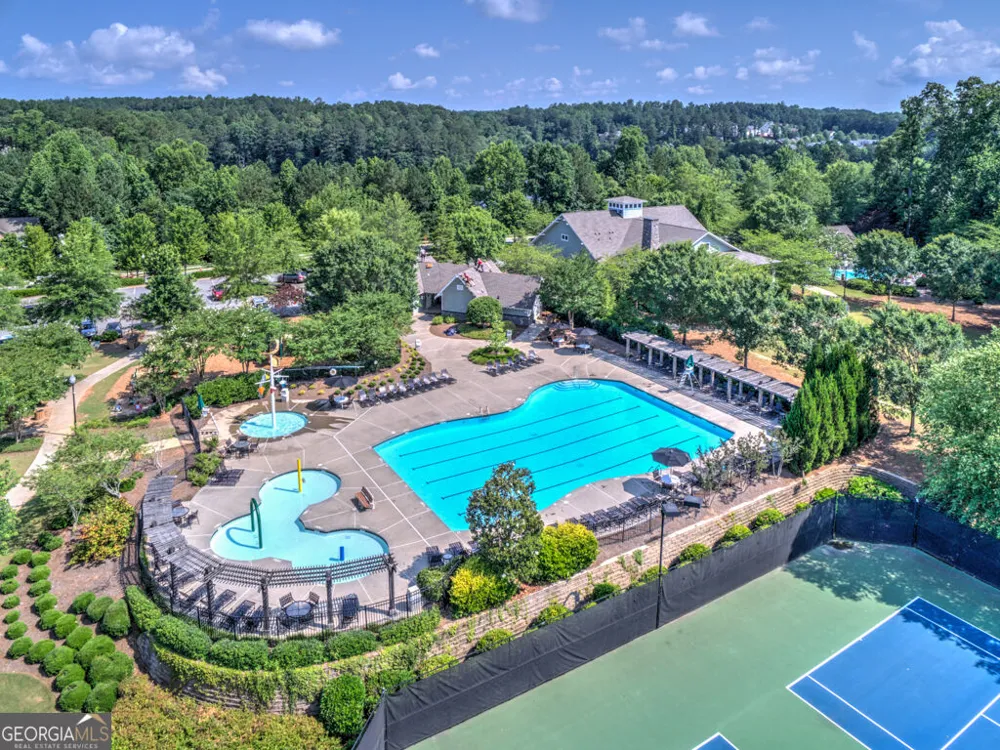 713 Lorimore PASS Canton, GA 30115