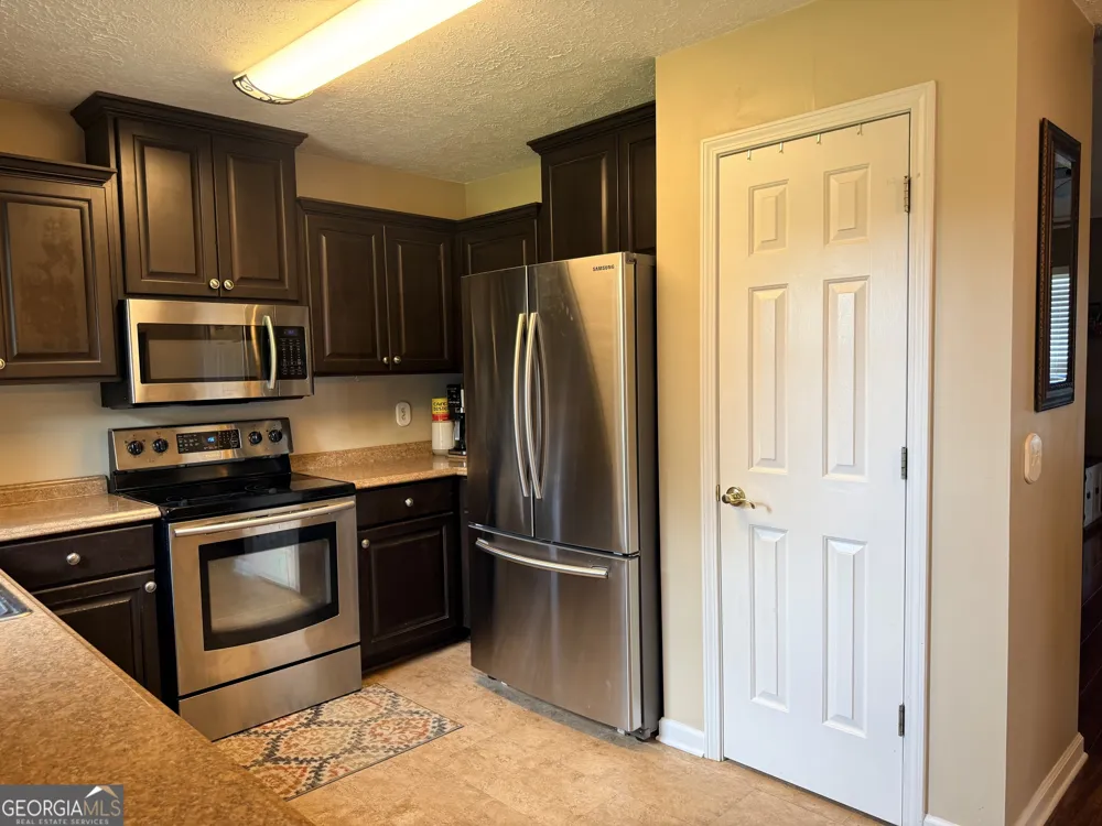 202 Shannon CT Thomaston, GA 30286