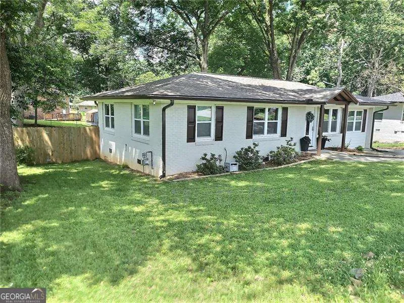 3296 Old Concord RD SE Smyrna, GA 30082