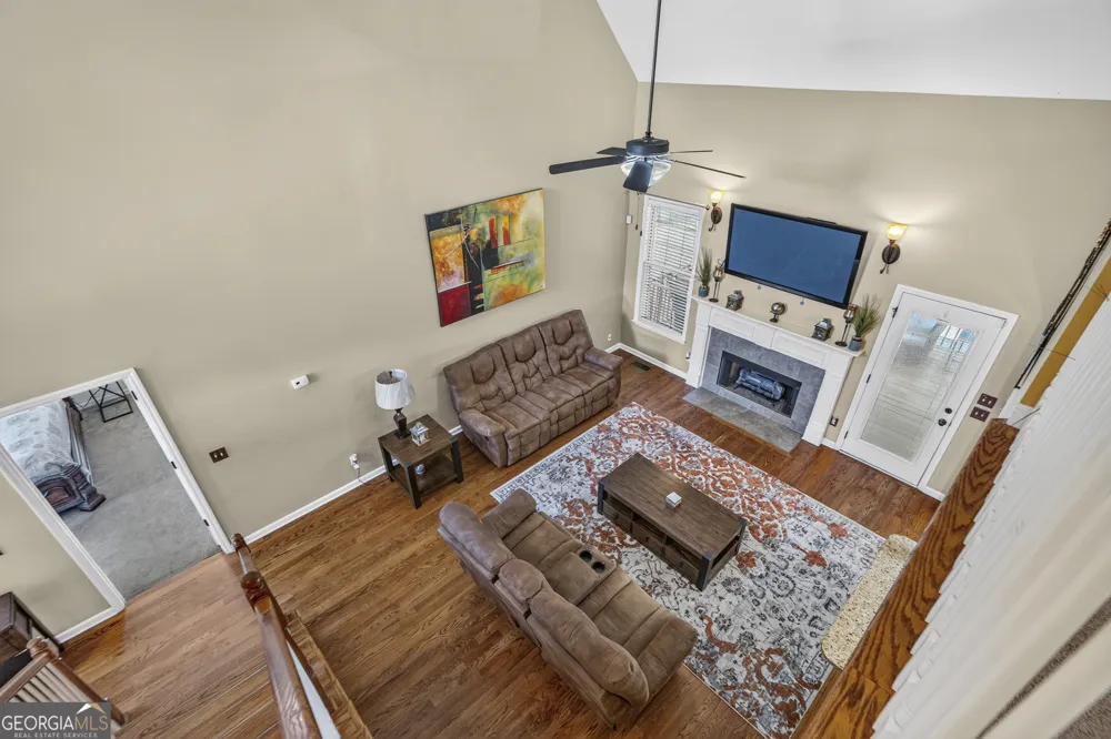 6979 Neville DR Ooltewah, TN 37363