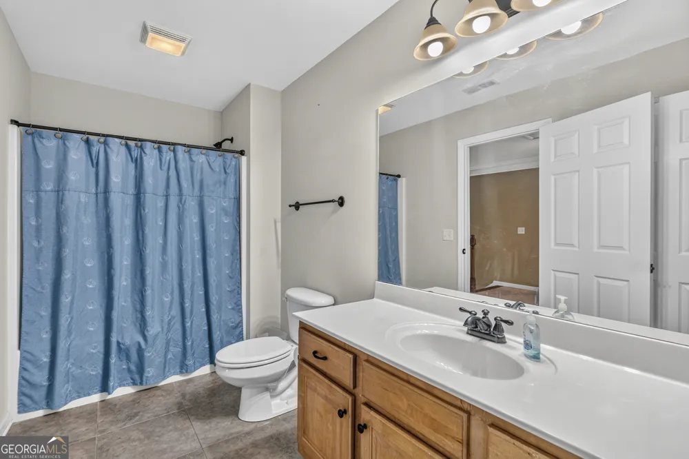 6979 Neville DR Ooltewah, TN 37363