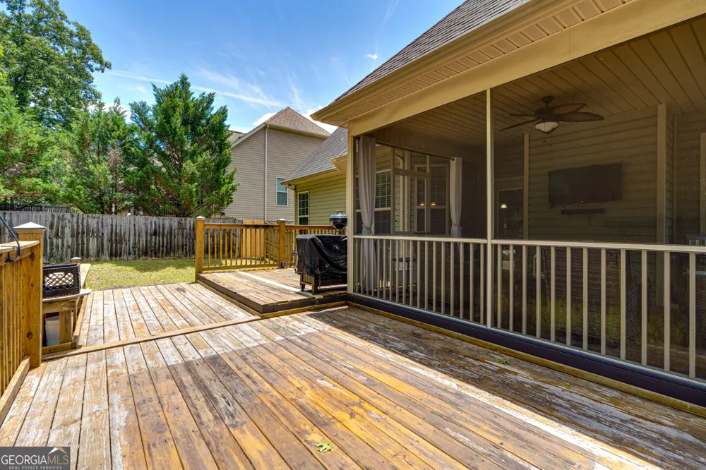 6979 Neville DR Ooltewah, TN 37363