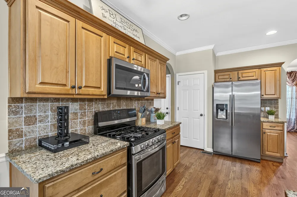 6979 Neville DR Ooltewah, TN 37363