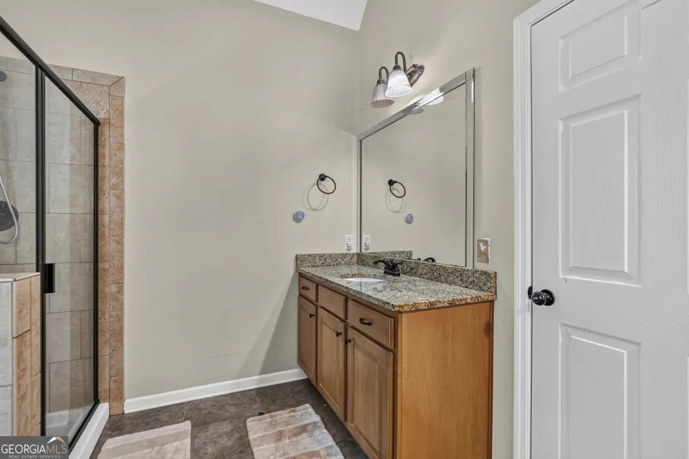 6979 Neville DR Ooltewah, TN 37363