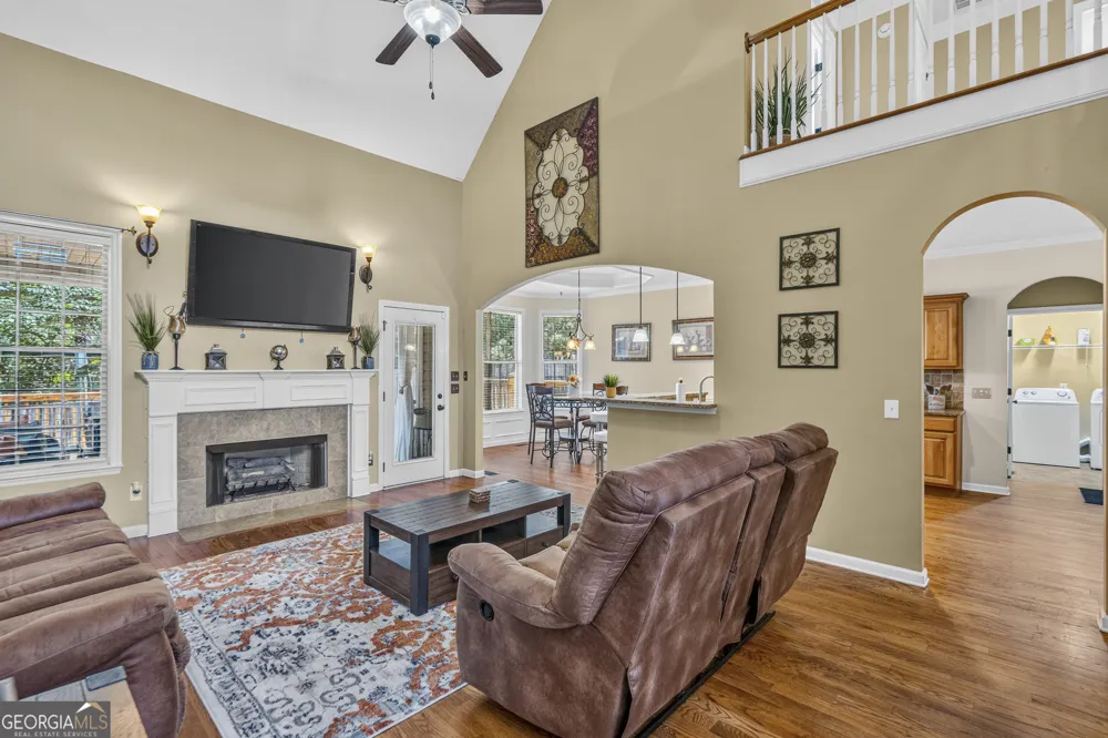 6979 Neville DR Ooltewah, TN 37363