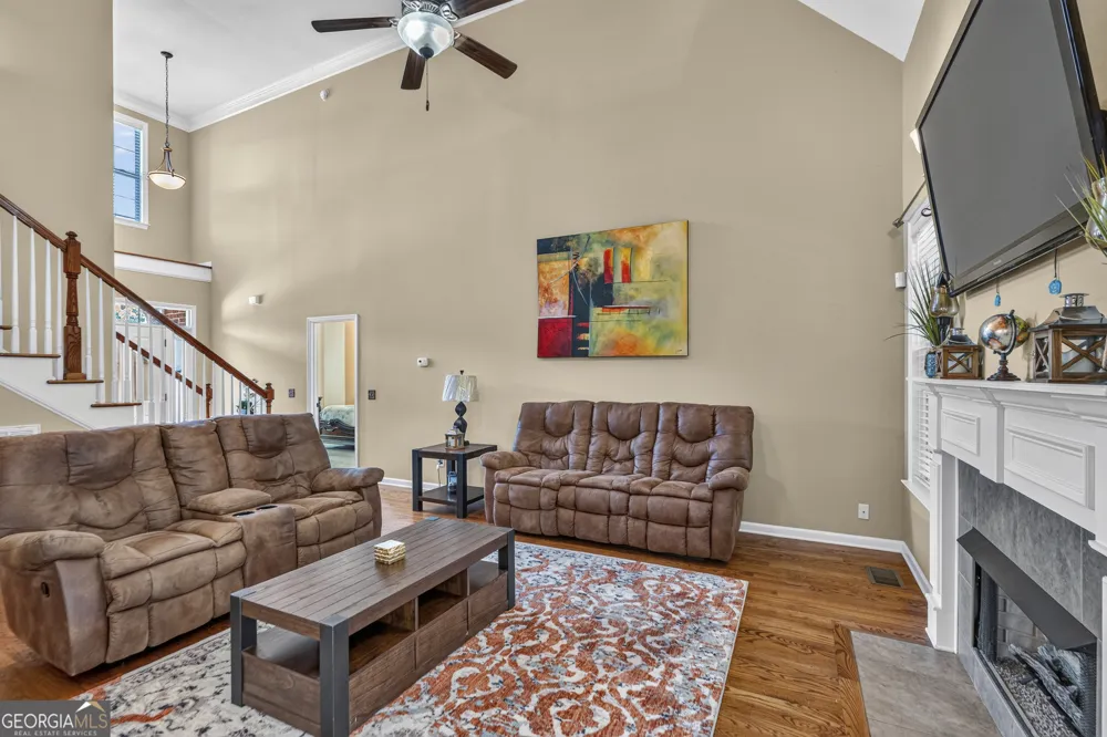 6979 Neville DR Ooltewah, TN 37363