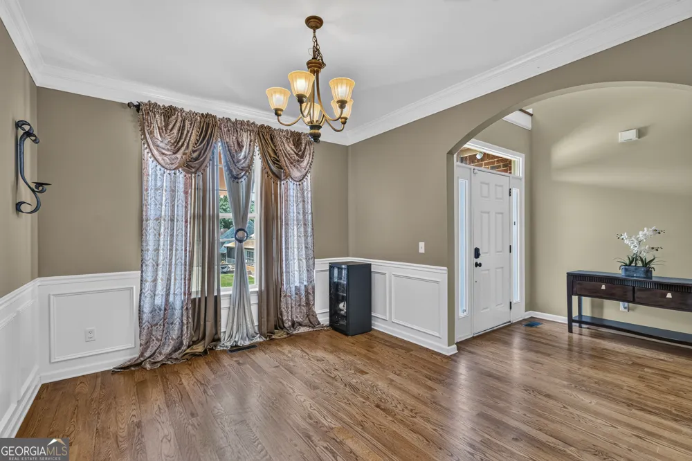 6979 Neville DR Ooltewah, TN 37363