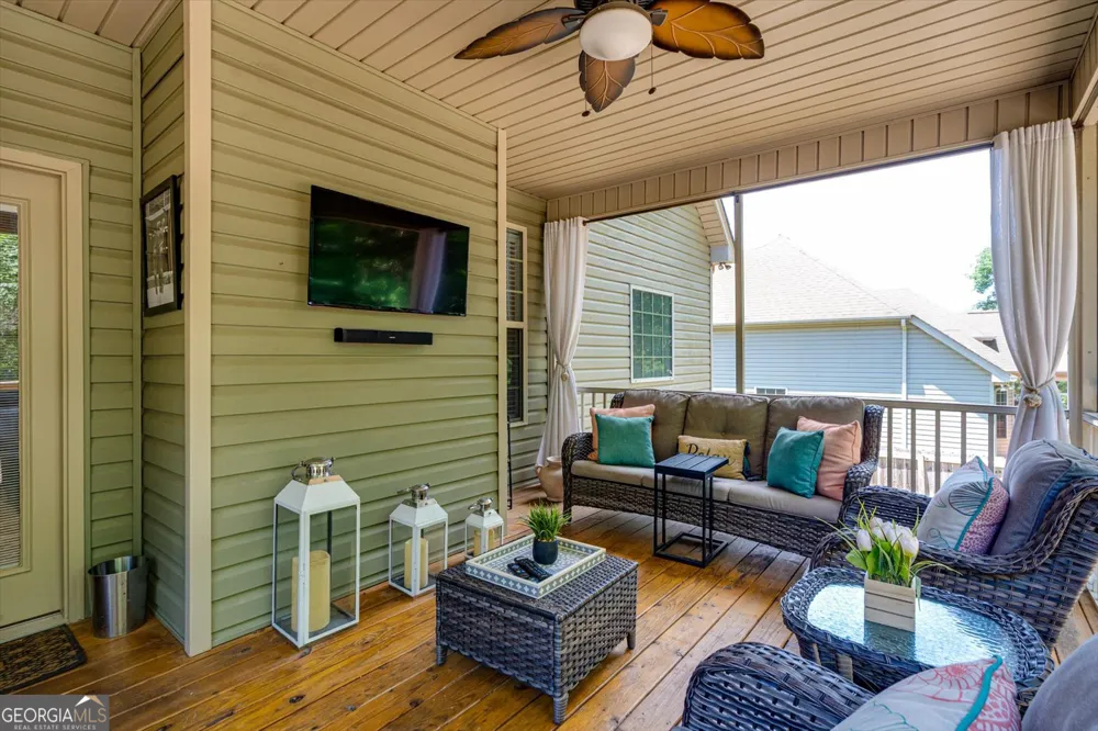 6979 Neville DR Ooltewah, TN 37363