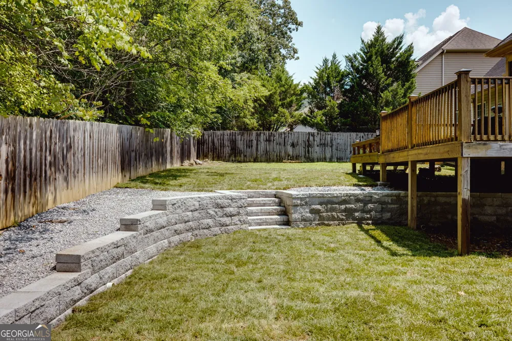 6979 Neville DR Ooltewah, TN 37363