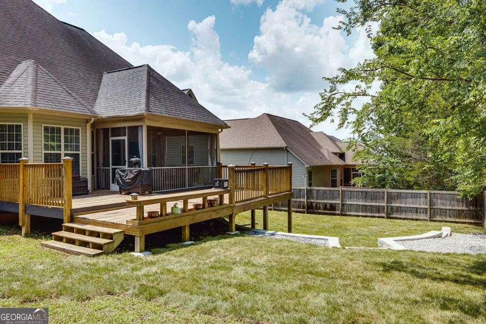 6979 Neville DR Ooltewah, TN 37363