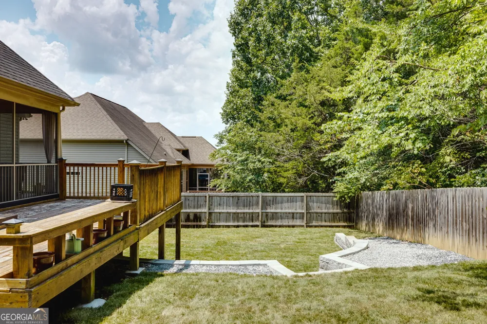 6979 Neville DR Ooltewah, TN 37363