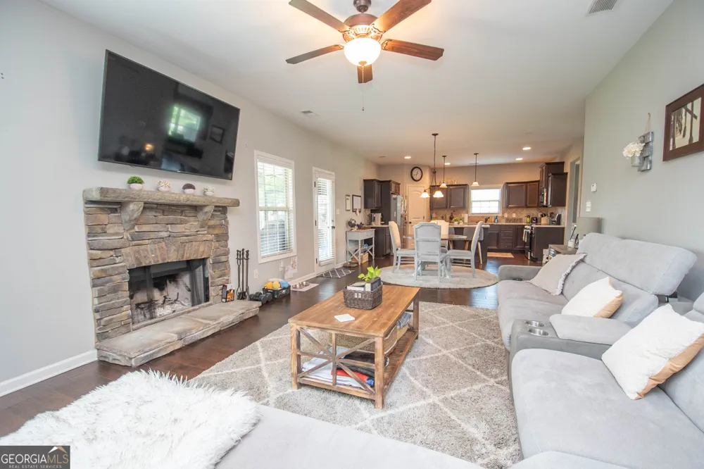 7 Ponder PL Newnan, GA 30265