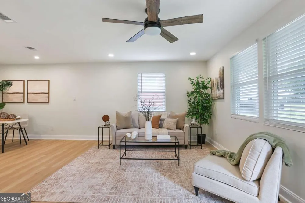 1217 E 34Th ST Savannah, GA 31404