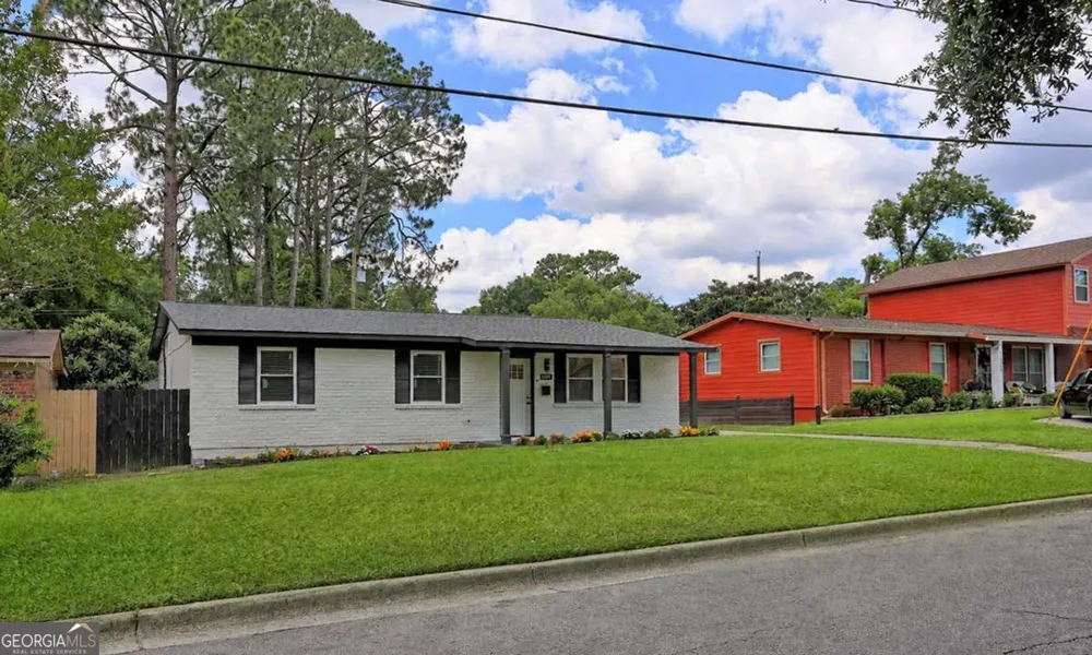 1217 E 34Th ST Savannah, GA 31404
