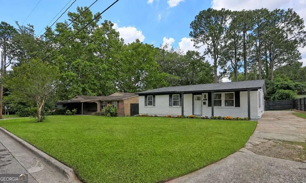 1217 E 34Th ST Savannah, GA 31404
