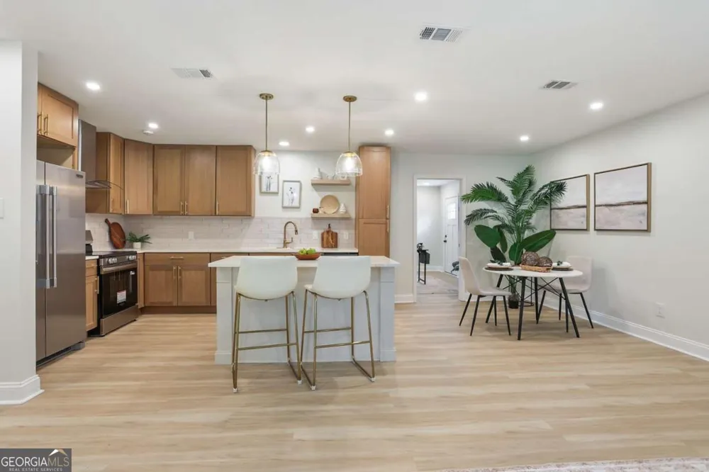 1217 E 34Th ST Savannah, GA 31404