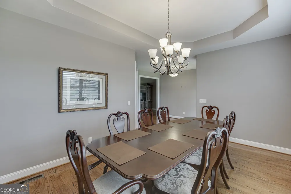 563 Martin RD Talmo, GA 30575
