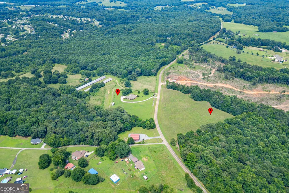 563 Martin RD Talmo, GA 30575