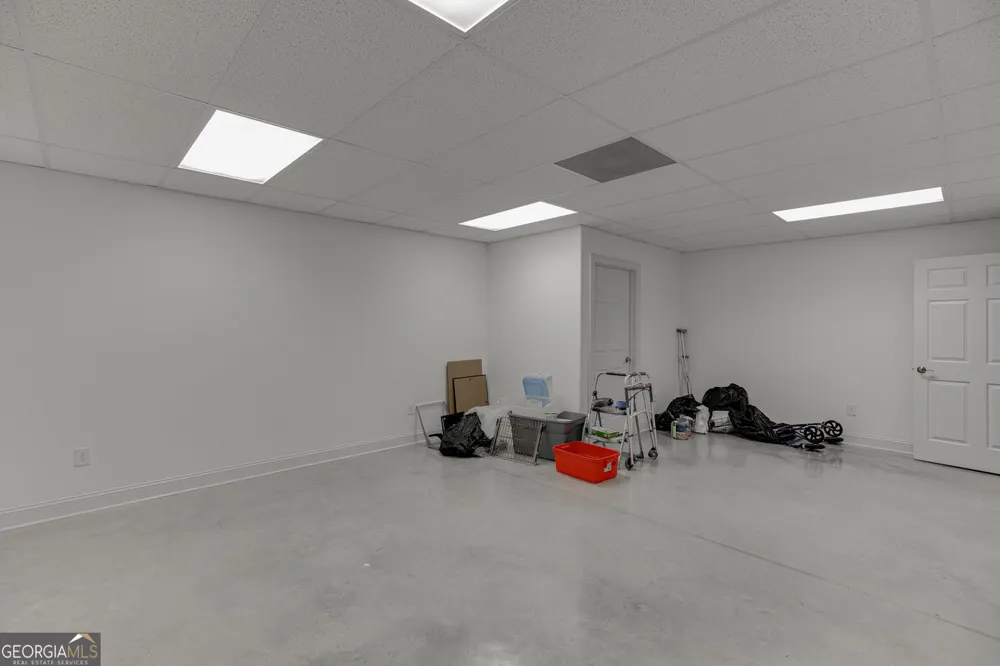 563 Martin RD Talmo, GA 30575