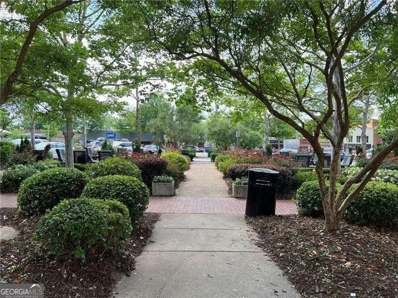 9040 Main ST Woodstock, GA 30188