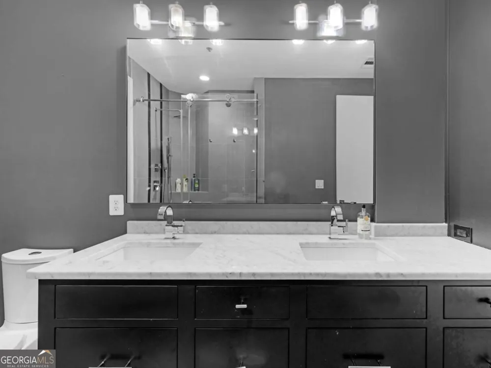 711 Cosmopolitan DR NE Atlanta, GA 30324