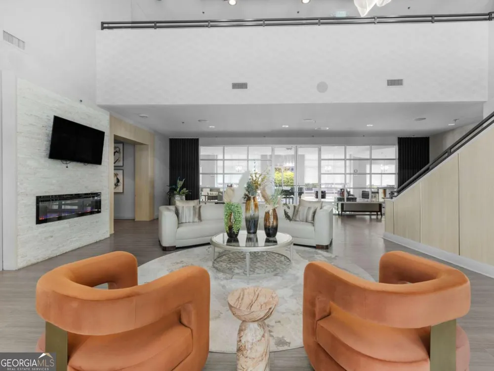 711 Cosmopolitan DR NE Atlanta, GA 30324