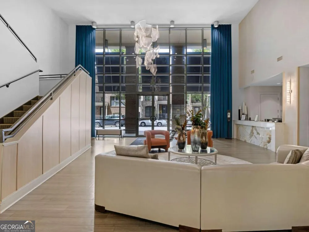 711 Cosmopolitan DR NE Atlanta, GA 30324