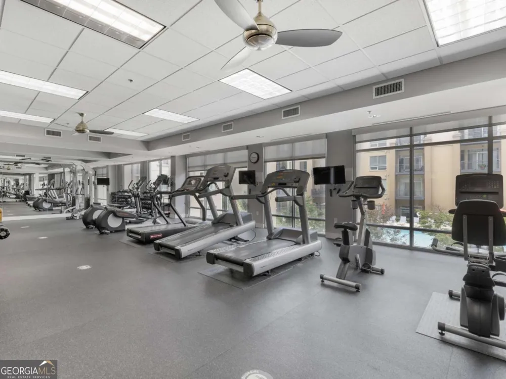 711 Cosmopolitan DR NE Atlanta, GA 30324