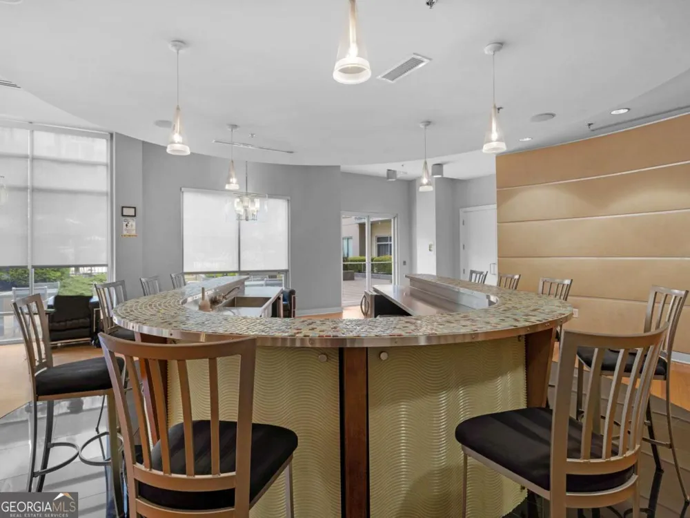 711 Cosmopolitan DR NE Atlanta, GA 30324